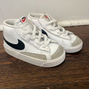 Toddler Girls Size 7.5 Nike High Tops.